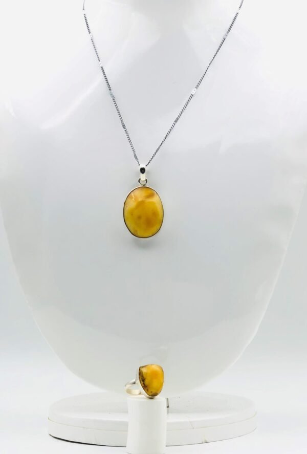 Butterscotch Amber Pendant