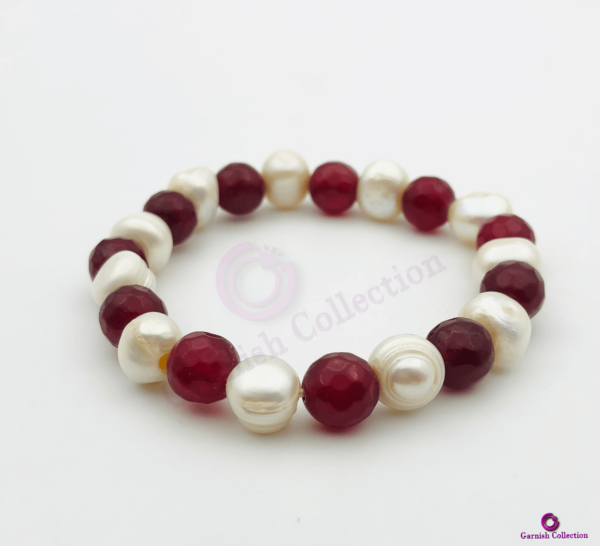 Red Jade & Lustrous Pearls Bead Bracelet