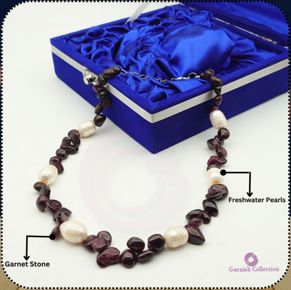 Garnet Stone & Pearls Necklace